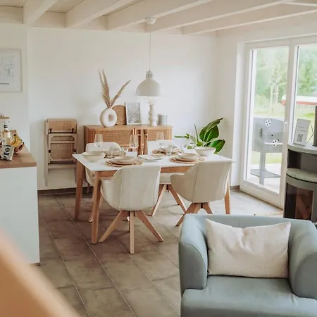 Nyaraló Malerisch Am Mit Kamin, Sauna & Whirlpool *